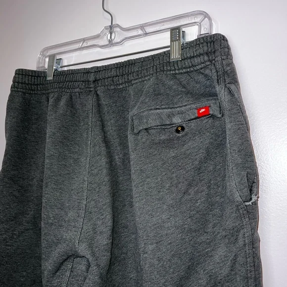 Nike Air Mens Gray Fleece Sweat Shorts - Picture 5 of 8